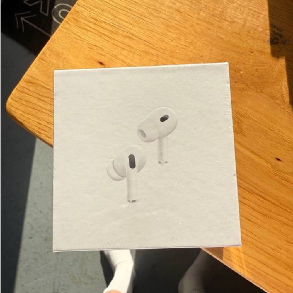 AirPod gen 2